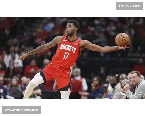 乌度卡战术调整引争议，火箭末节崩盘遭快船逆转